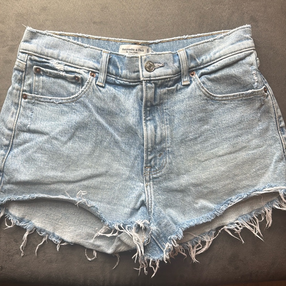 NWOT Abercrombie & Fitch denim short